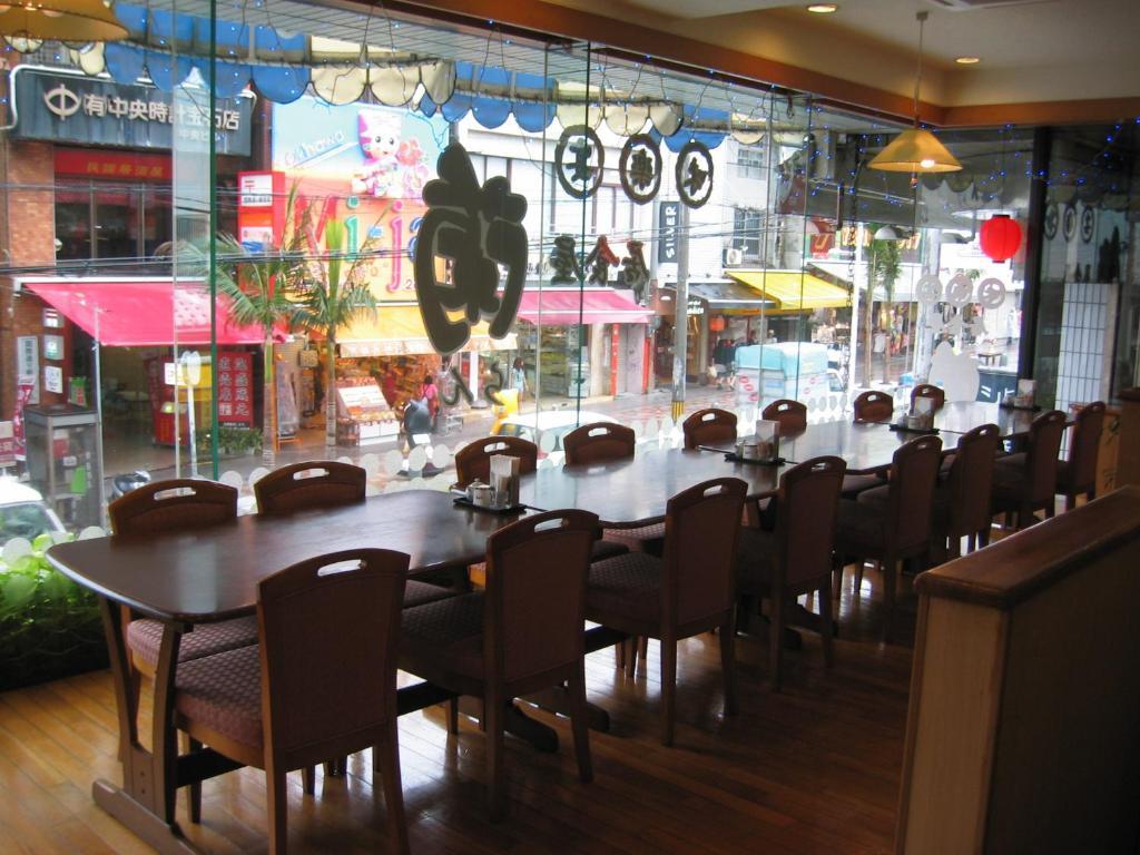 Shiisar Inn Наха Экстерьер фото